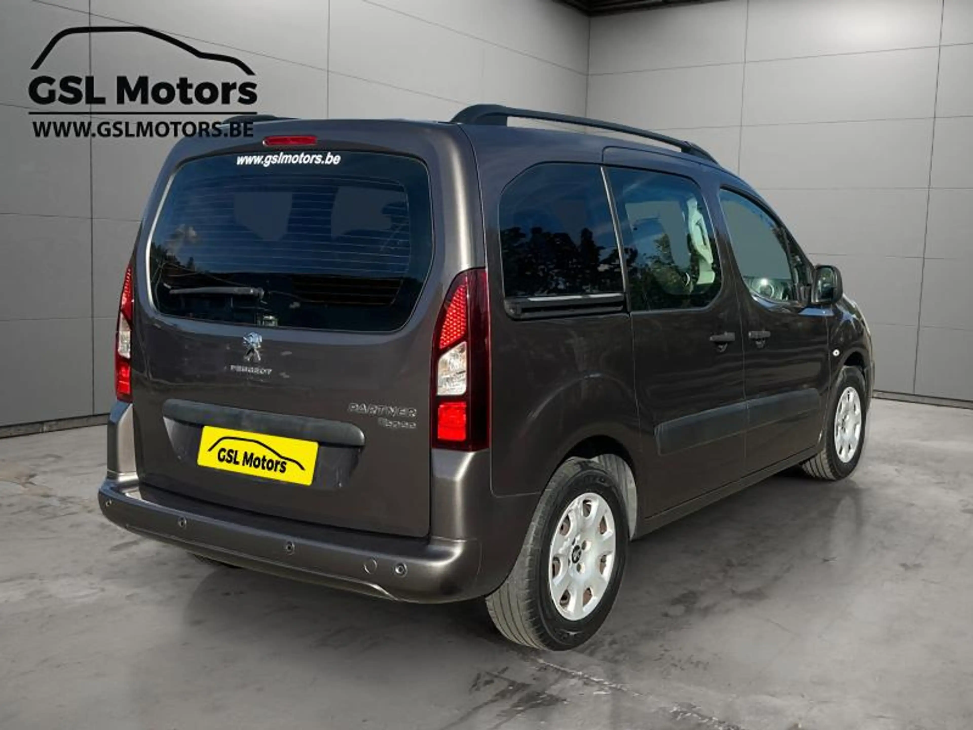Peugeot Partner 6500 eur marchand1.6HDi 100Automatic gris 03/17 A — photo 4
