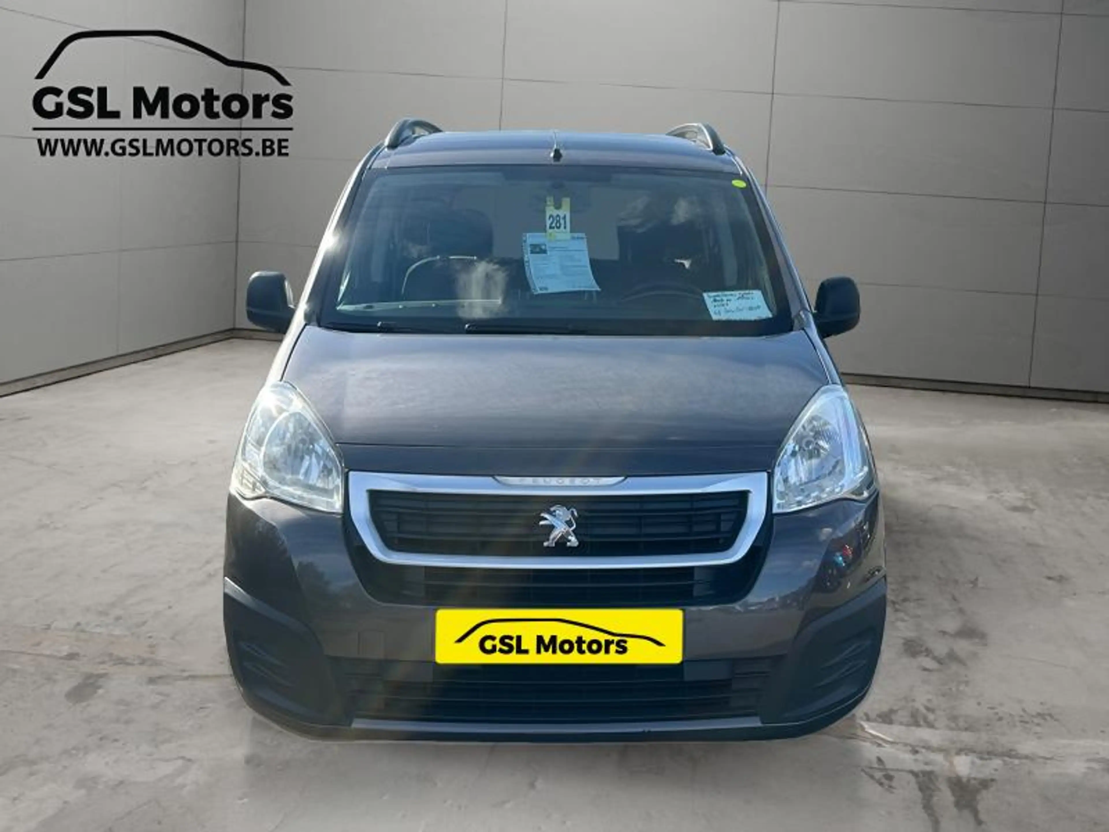 Peugeot Partner 6500 eur marchand1.6HDi 100Automatic gris 03/17 A — photo 2