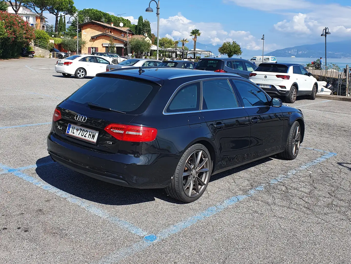 Audi A4 Audi A4 Avant 2,0 TDI DPF Aut. Kombi Schwarz - 2