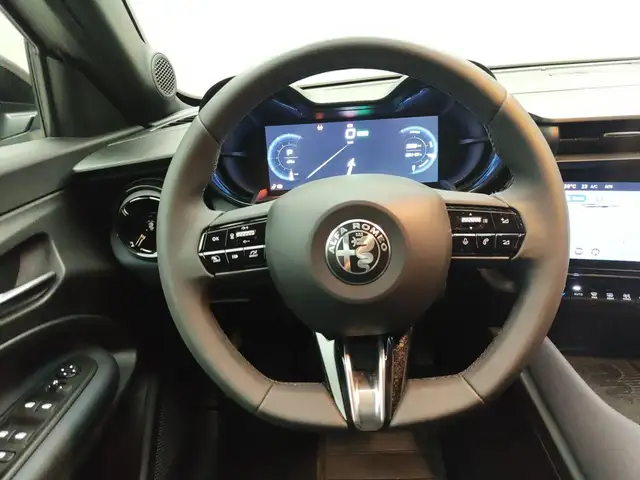 Alfa Romeo Junior view 10