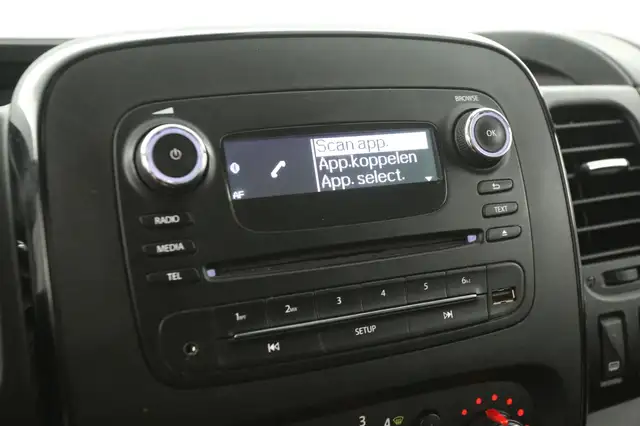 Opel Vivaro view 13