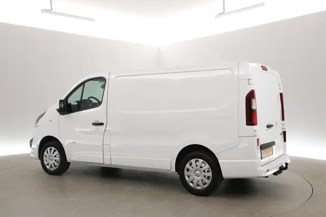 Opel Vivaro view 4