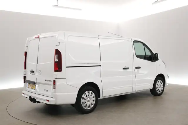 Opel Vivaro view 25