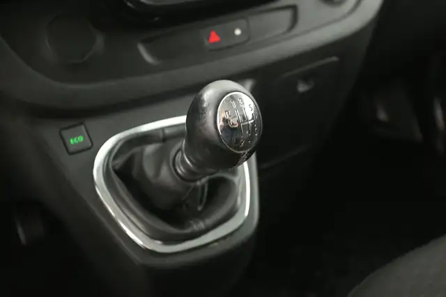 Opel Vivaro view 20