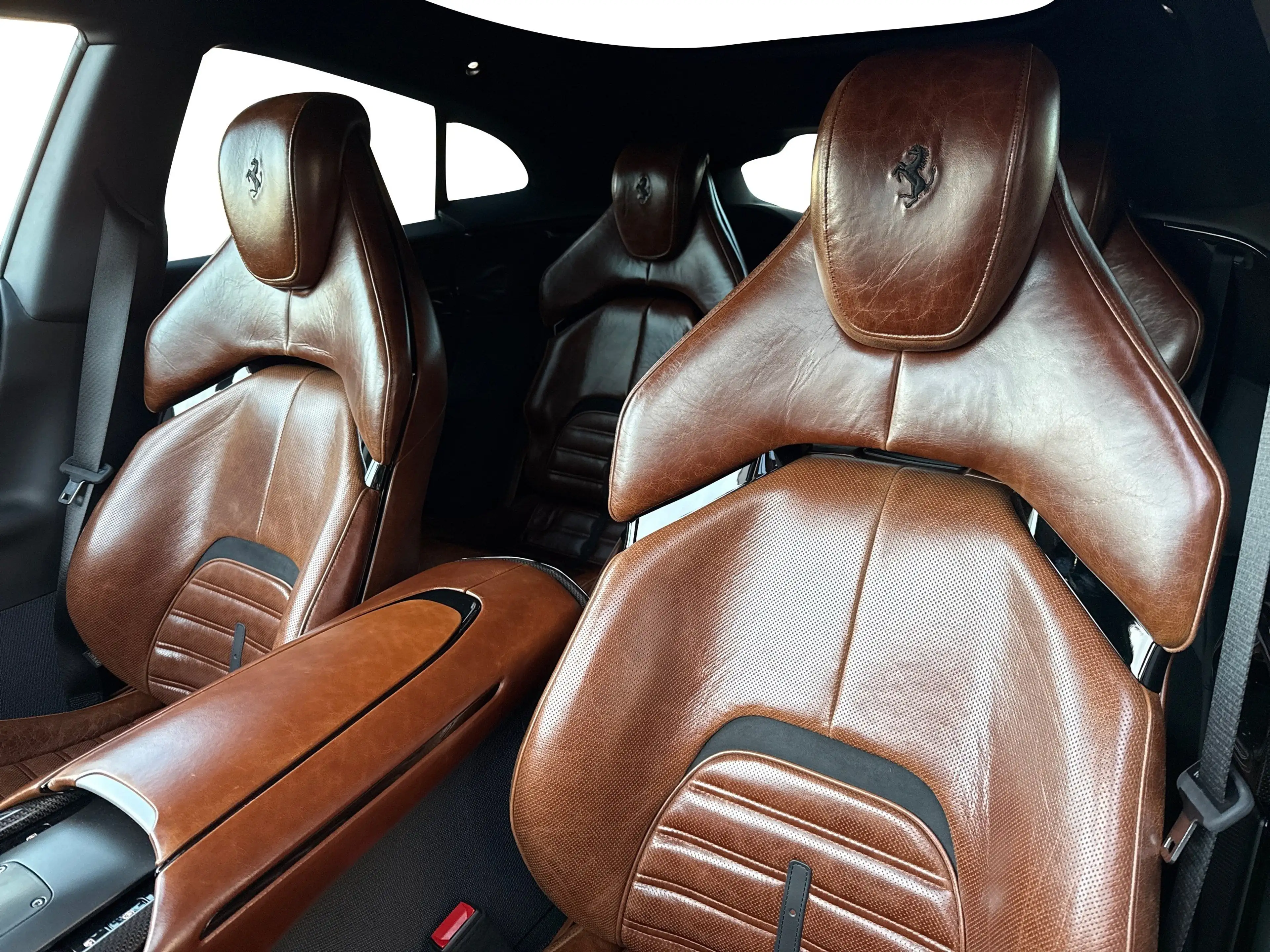 Ferrari Purosangue *TAILOR-MADE* — photo 15