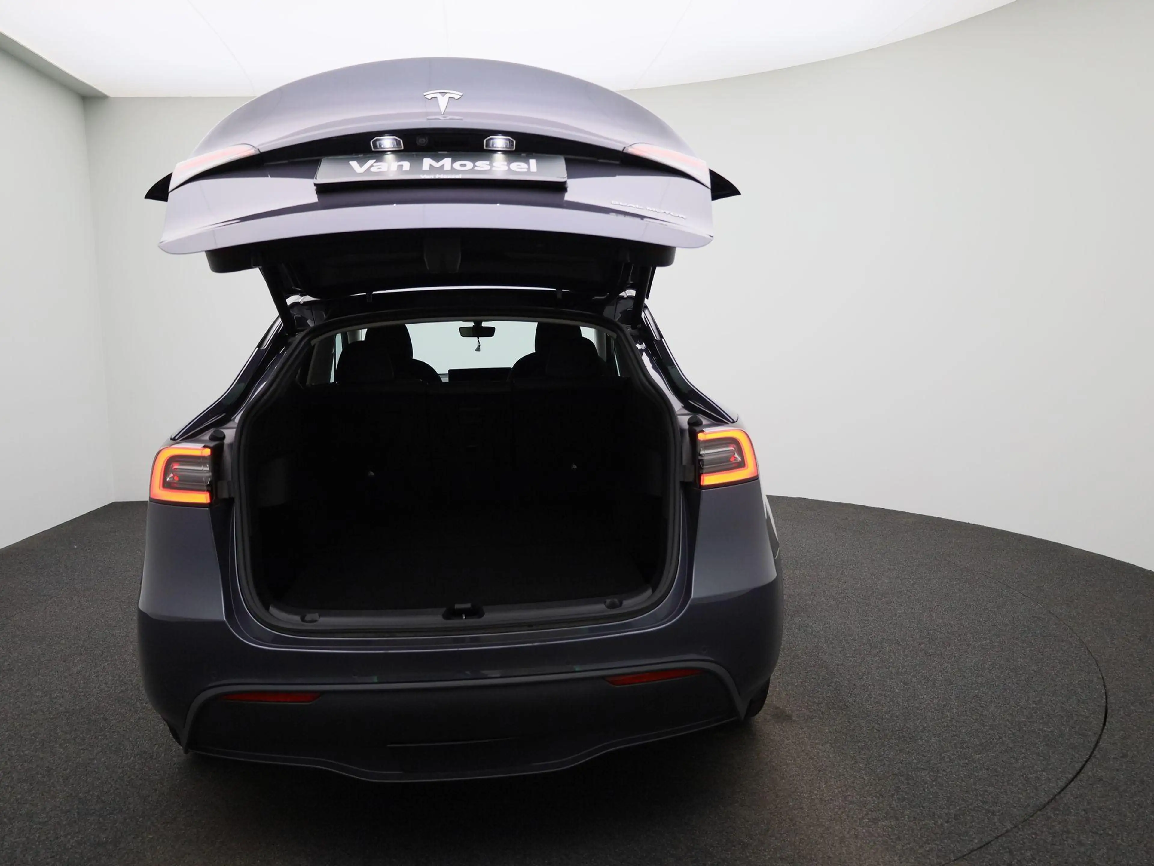Tesla Model Y Long Range AWD 75 kWh | PANORAMADAK | APPLE CARPLA — photo 11