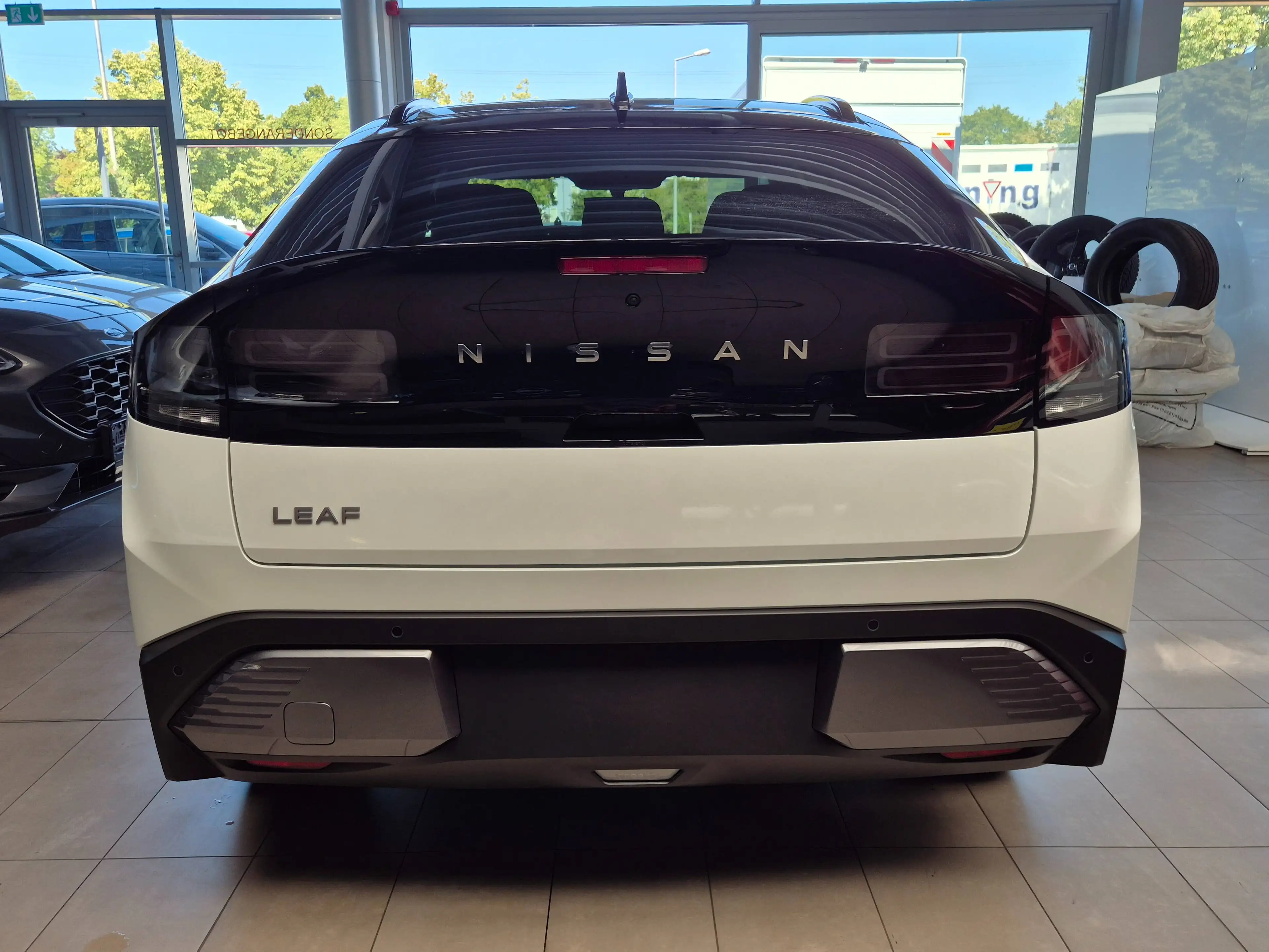 Nissan Leaf 75kWh Advance 217PS LED Panorama Winter — photo 6