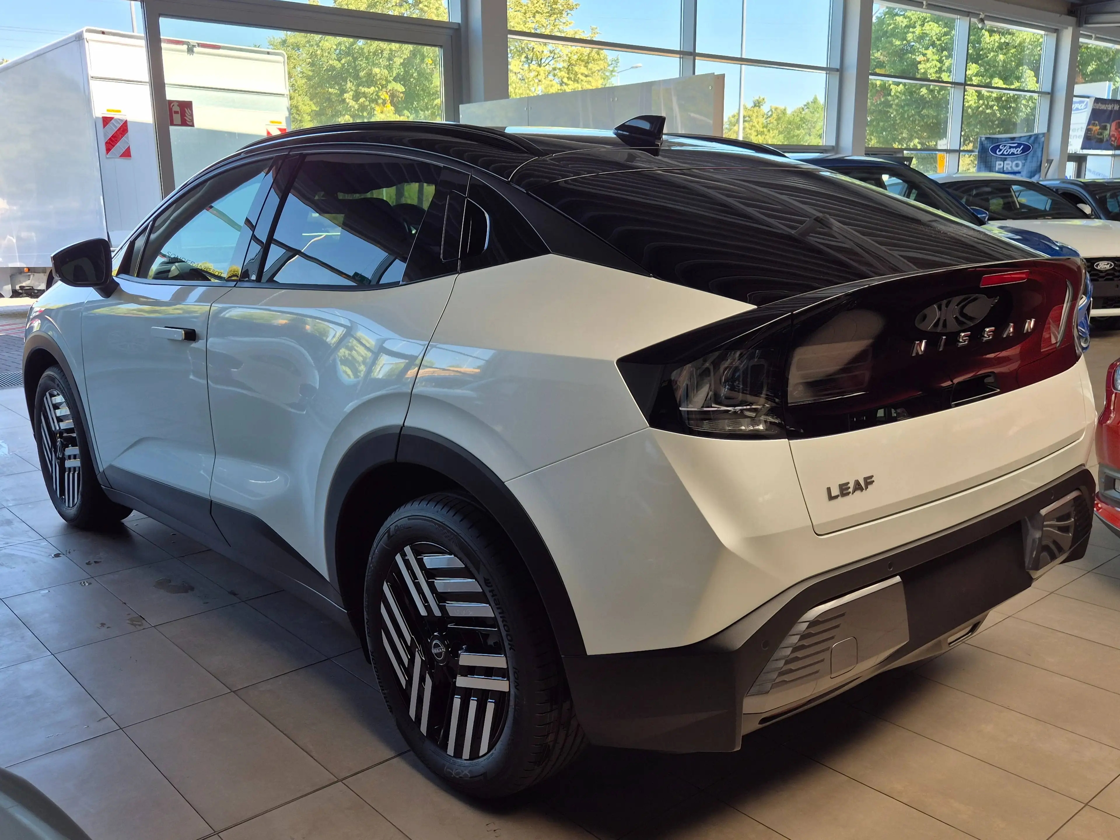 Nissan Leaf 75kWh Advance 217PS LED Panorama Winter — photo 5