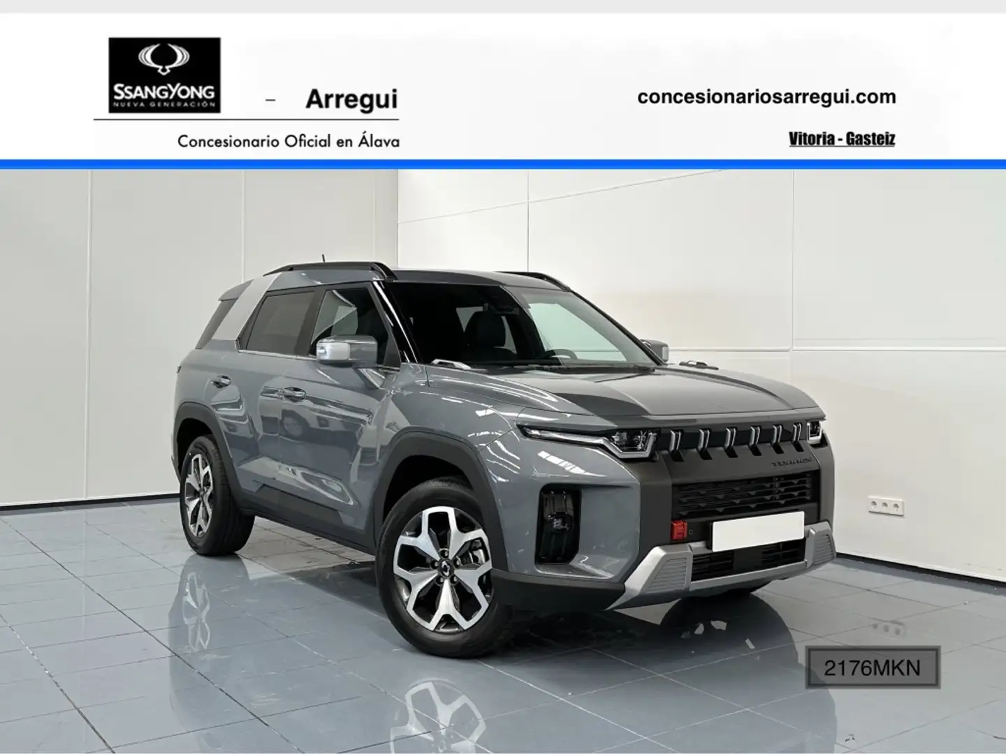 SsangYong Torres G15T Life 4x2 Gris - 1
