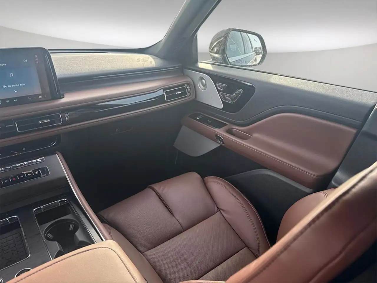 Lincoln Aviator снимка Lincoln Aviator