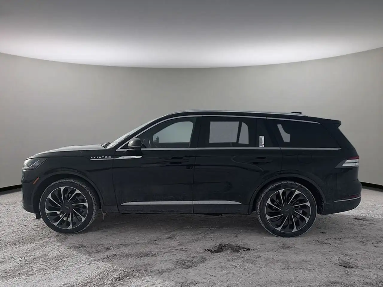 Lincoln Aviator снимка Lincoln Aviator