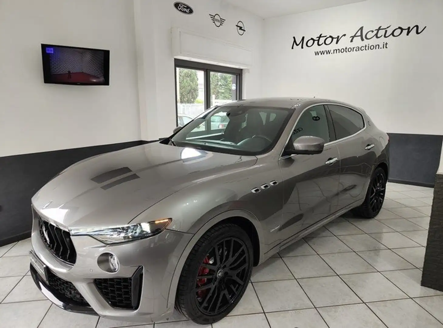 Maserati Levante 3.0 V6 Gransport 350cv auto Gris - 2