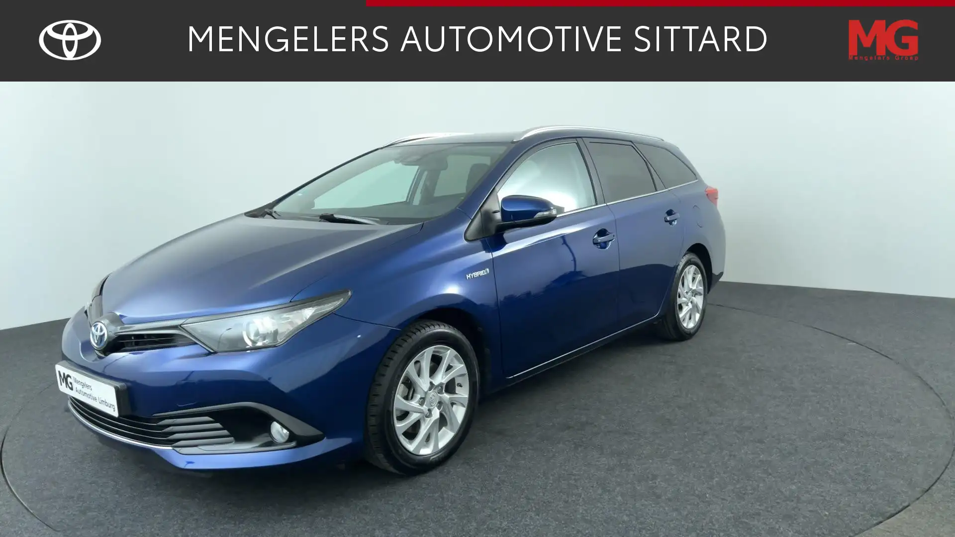 Toyota Auris Touring Sports 1.8 Hybrid Dynamic Bleu - 1