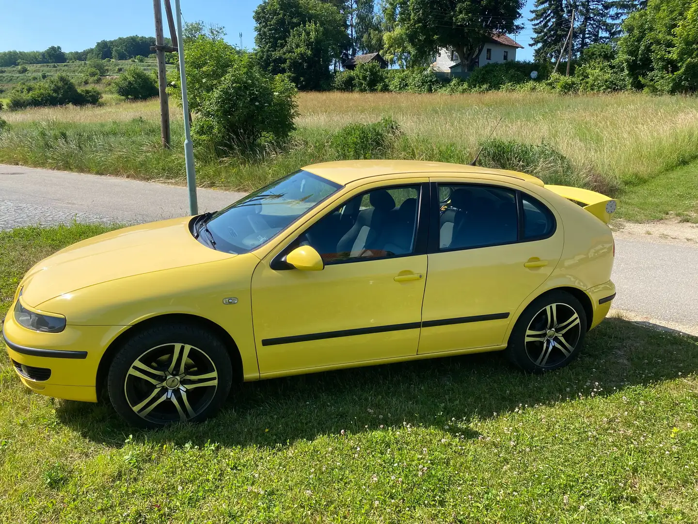 SEAT Leon 1,9 Samba+ TDI Żółty - 1