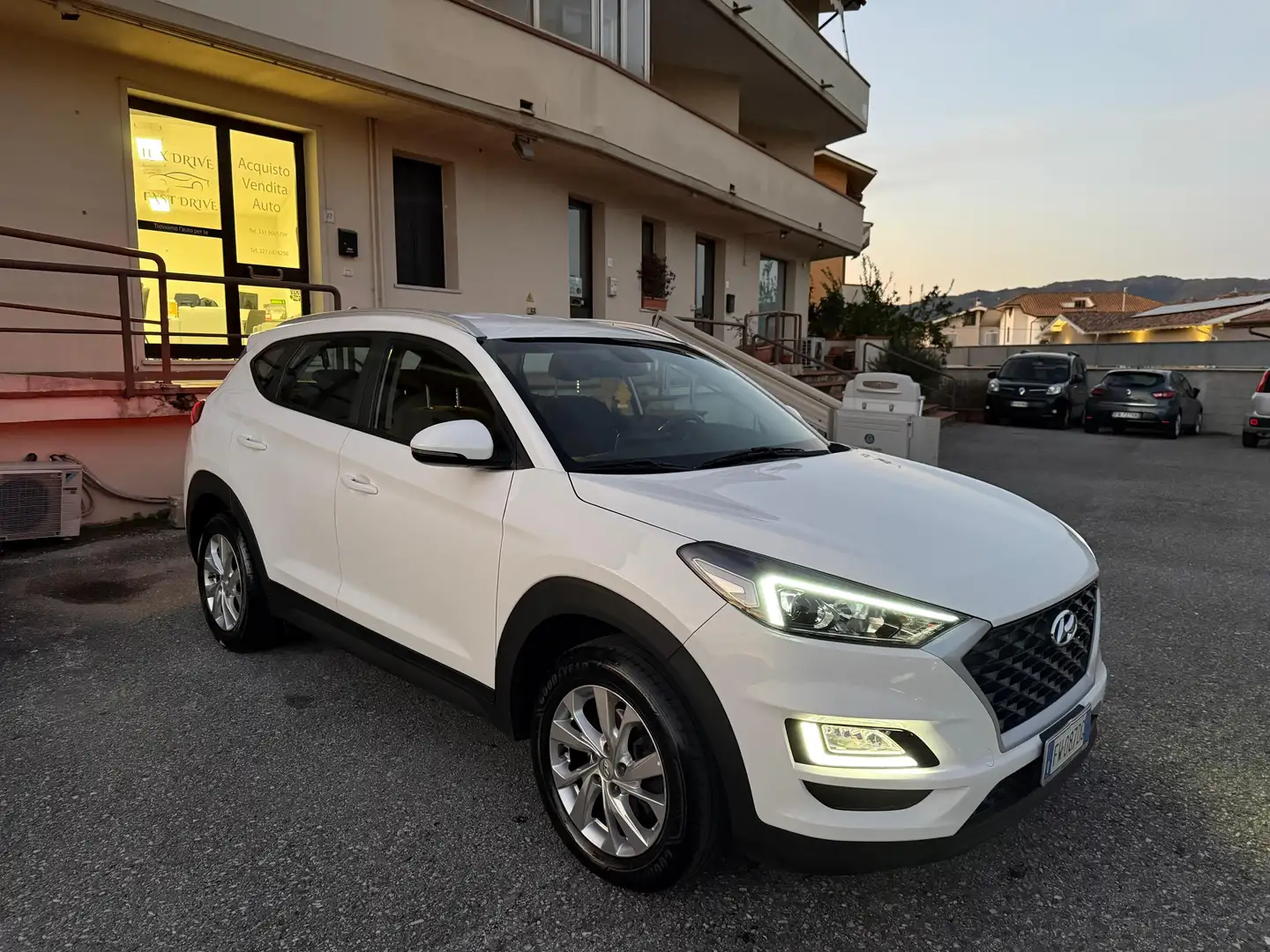 Hyundai TUCSON Tucson II 2018 1.6 crdi Xtech 2wd 115cv Bianco - 1