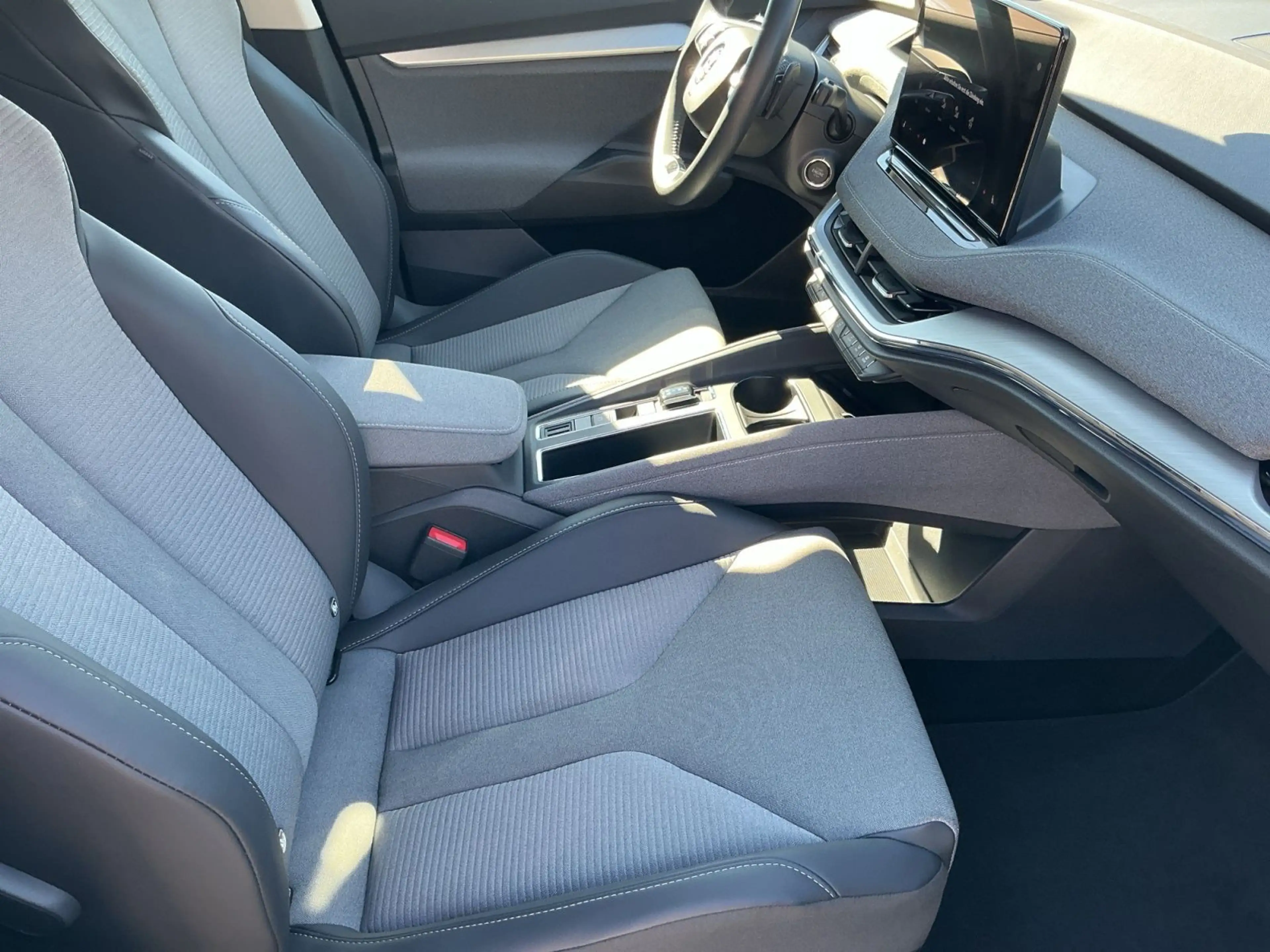 Skoda Enyaq iV 85X LED+NAV+ACC+APP+SHZ+RFK+DAB — photo 13