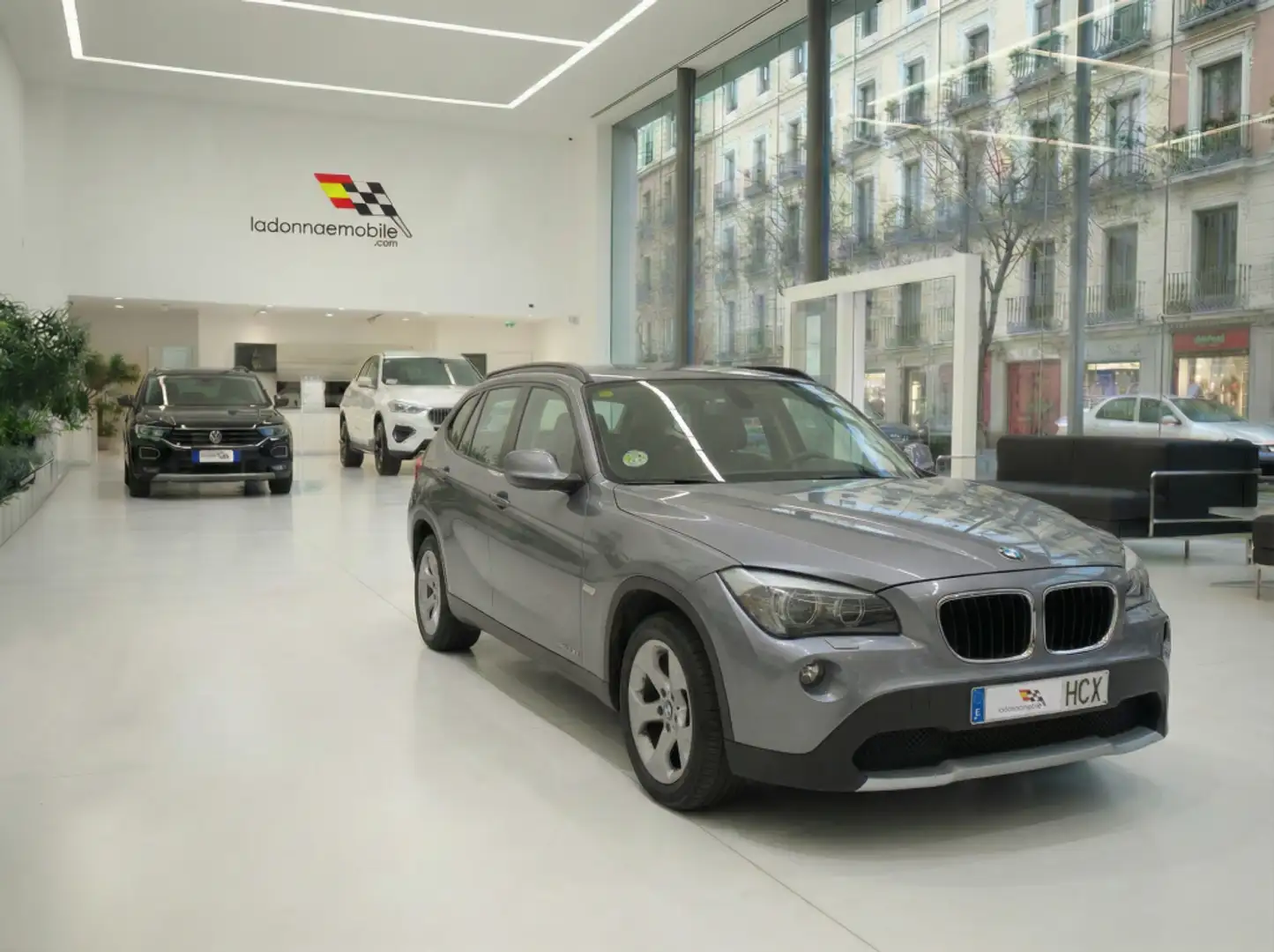 BMW X1 xDrive 20dA Gris - 1
