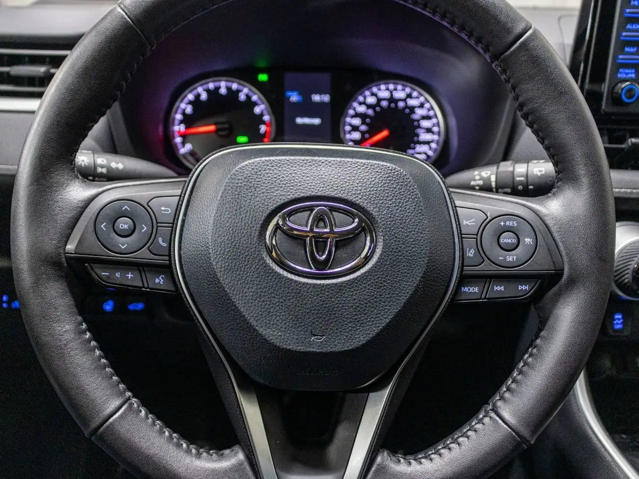Toyota RAV 4 снимка Toyota RAV 4