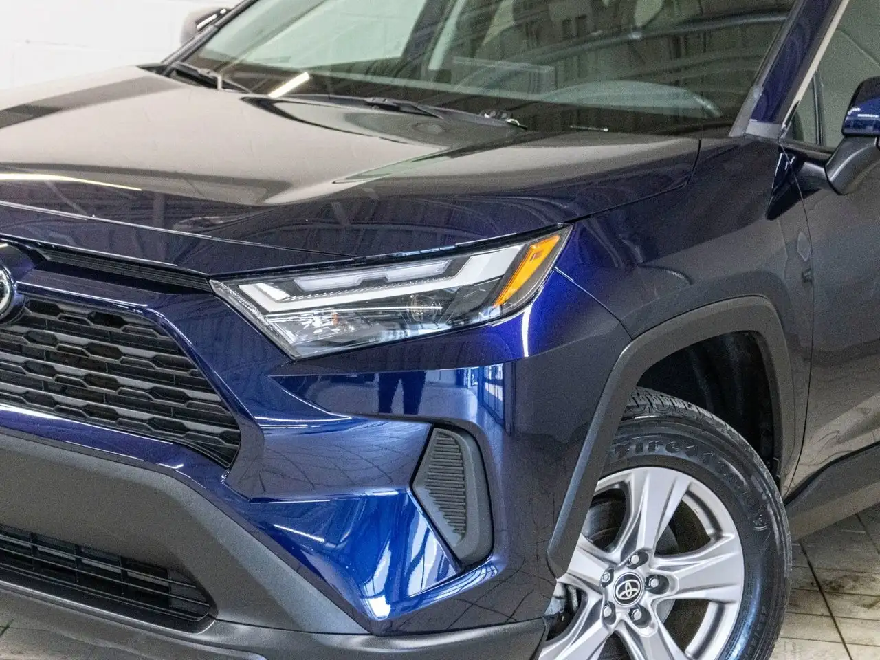 Toyota RAV 4 снимка Toyota RAV 4