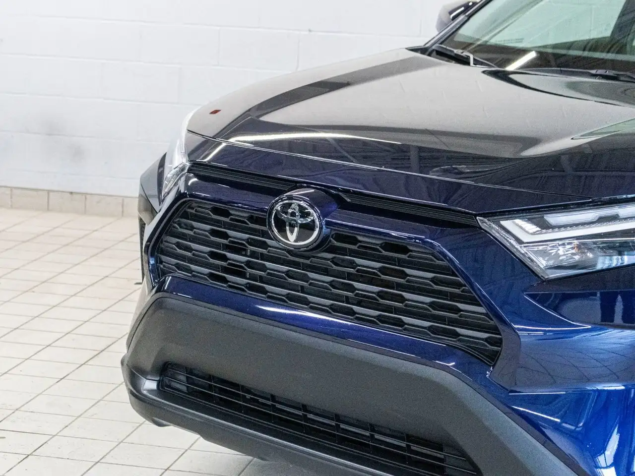 Toyota RAV 4 снимка Toyota RAV 4