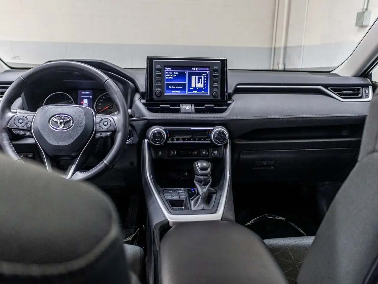 Toyota RAV 4 снимка Toyota RAV 4