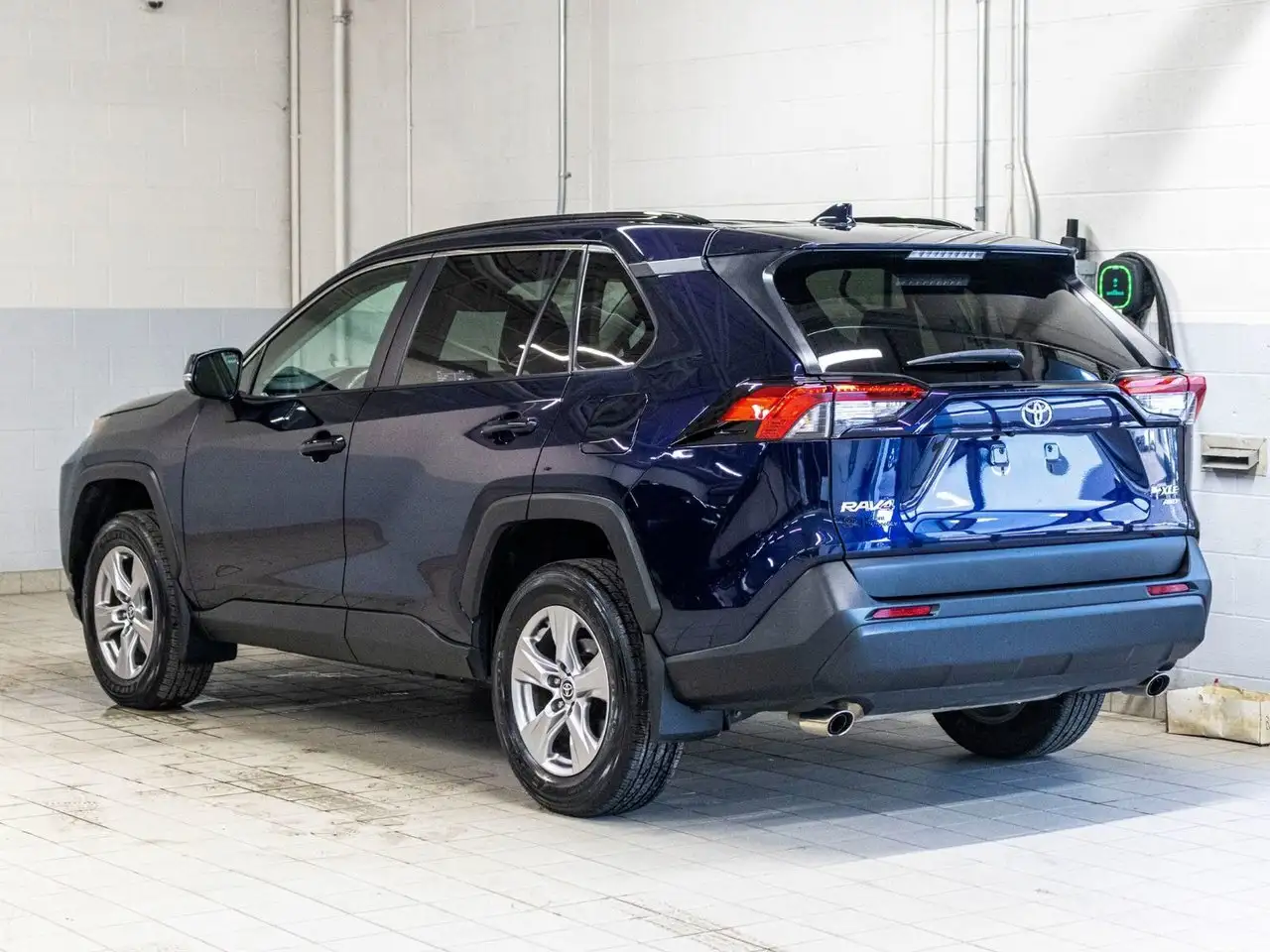 Toyota RAV 4 снимка Toyota RAV 4