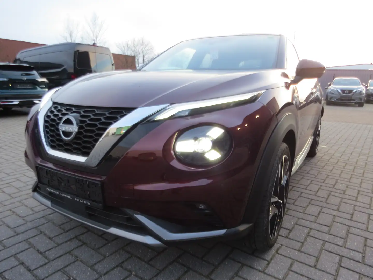 Nissan Juke Juke 1.0 DIG-T N-Design DCT Violett - 1