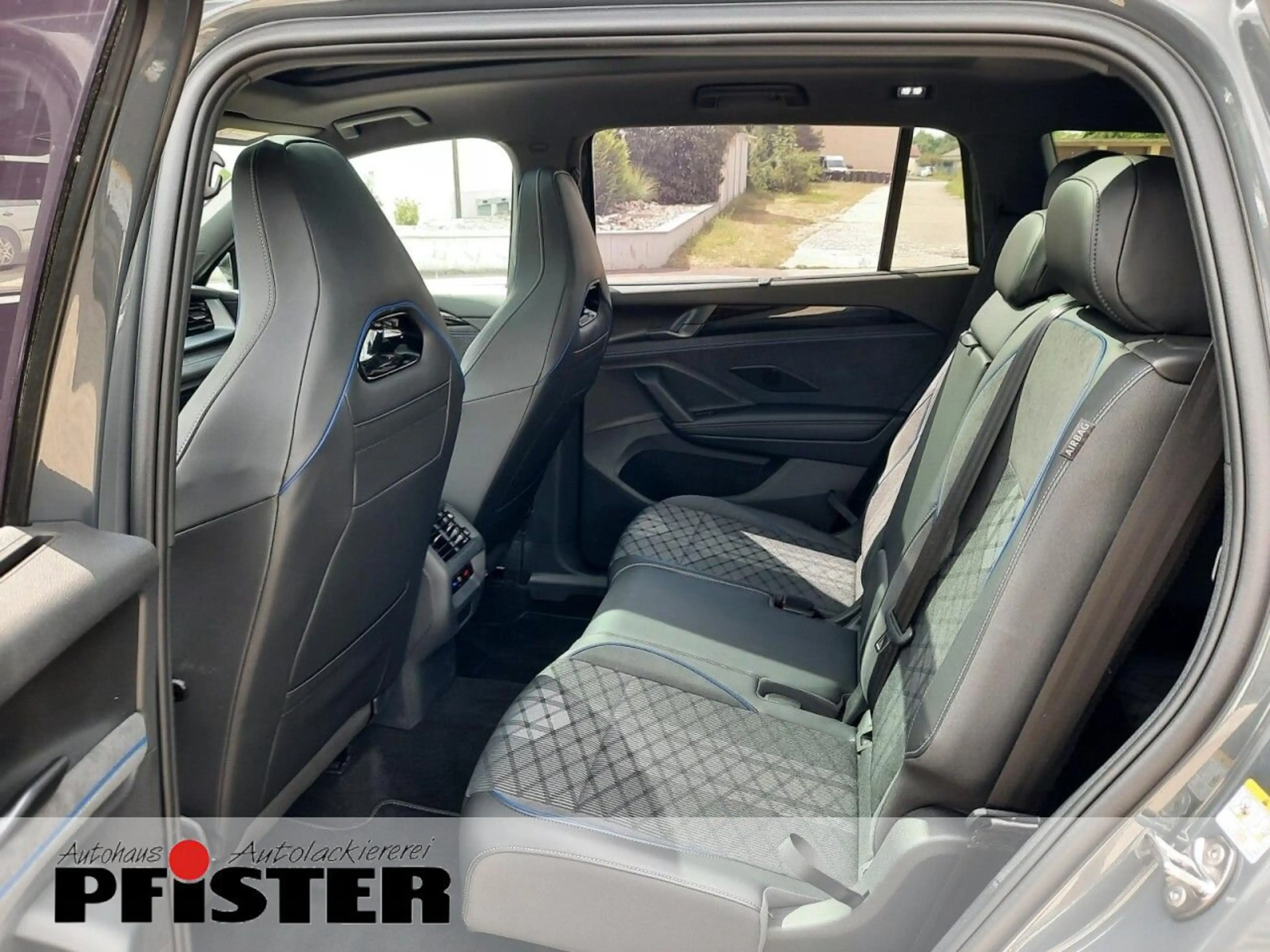 Volkswagen Tayron Tayron R-Line BlackStyle 7-Sitzer AHK Kamera uvm — photo 7