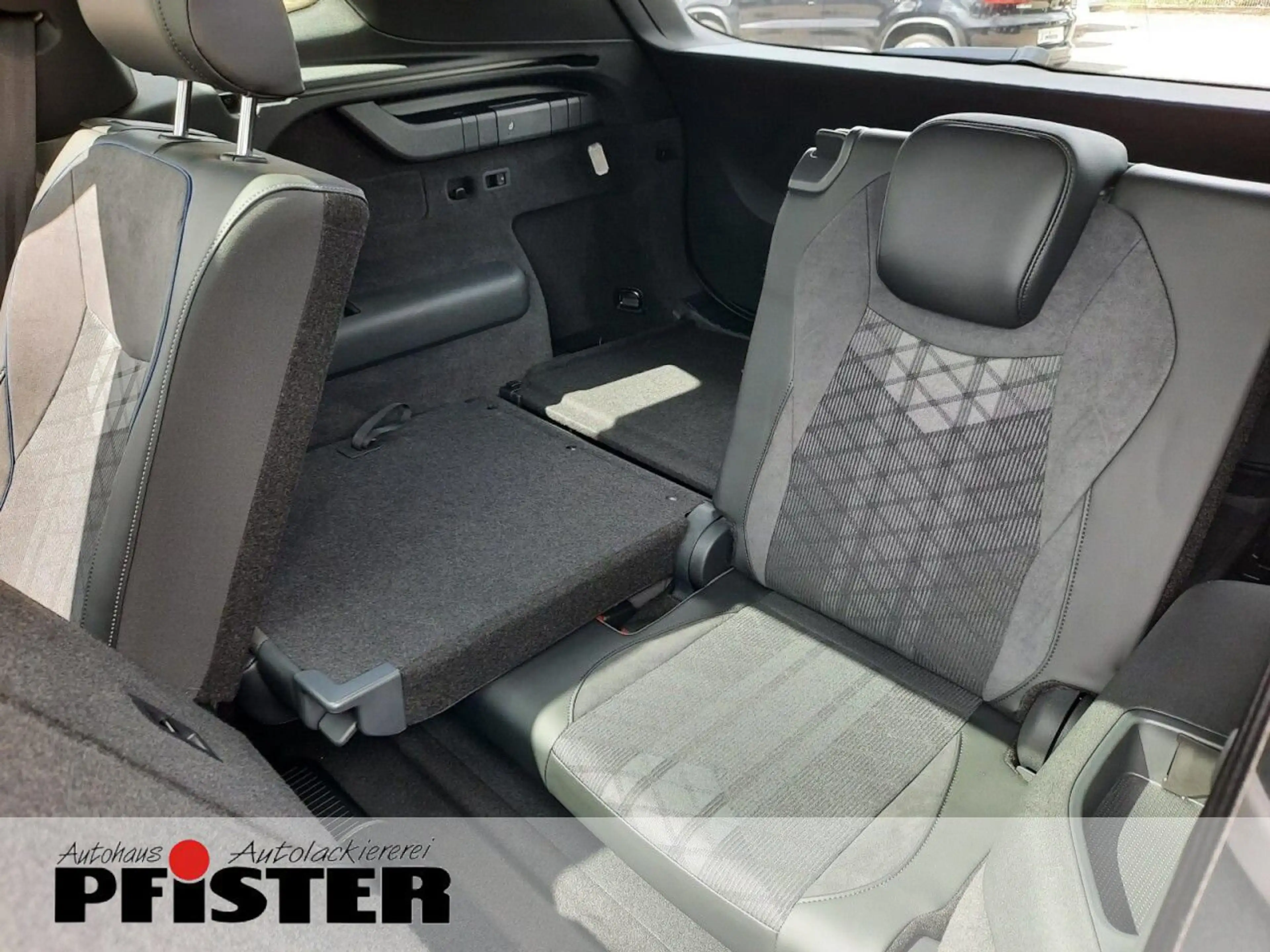 Volkswagen Tayron Tayron R-Line BlackStyle 7-Sitzer AHK Kamera uvm — photo 8