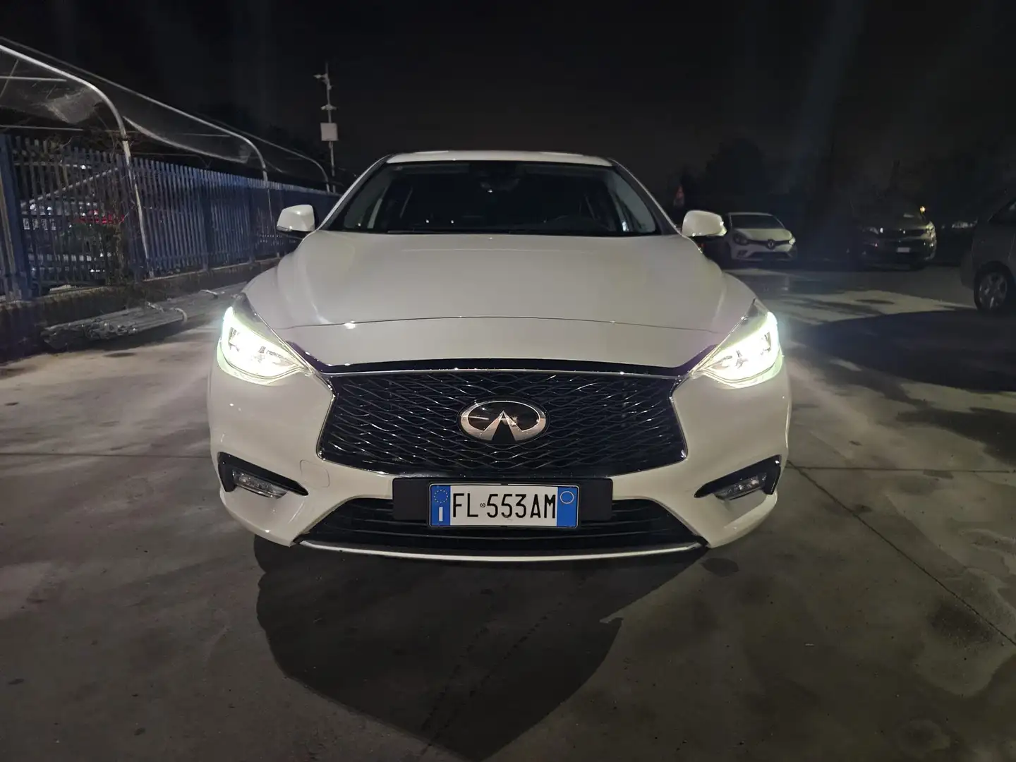 Infiniti Q30 1.5d Premium 109cv - KM CERTIFICATO - FL553AM - 2