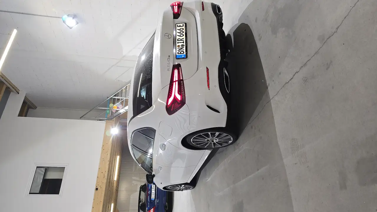 Mercedes-Benz A 250