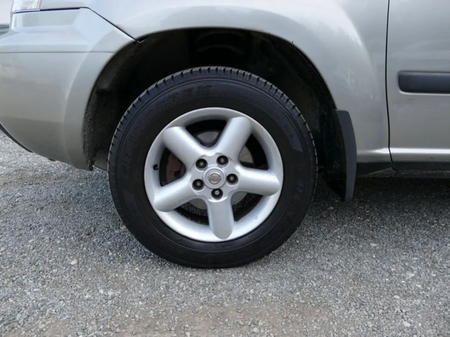 Nissan X-Trail 2.2 VDI 156 Ch BVM6 Wit - 2