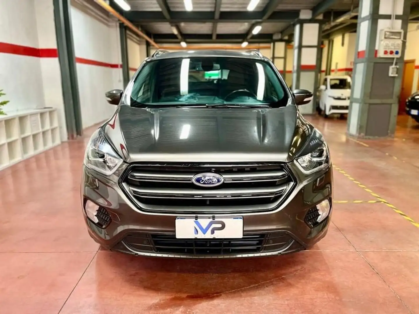 Ford Kuga 2.0 TDCI 150 CV S&S 4WD Powershift ST-Line Gris - 2