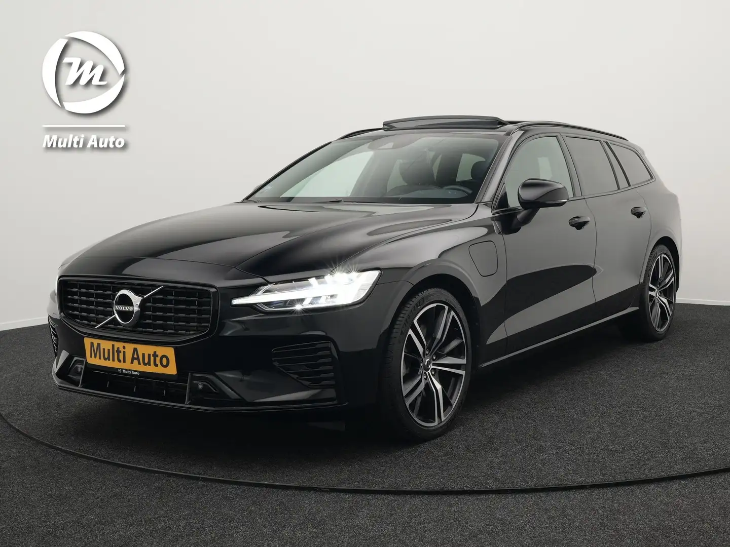Volvo V60 T6 Recharge AWD R-Design LONG RANGE Plug In Hybrid Zwart - 1