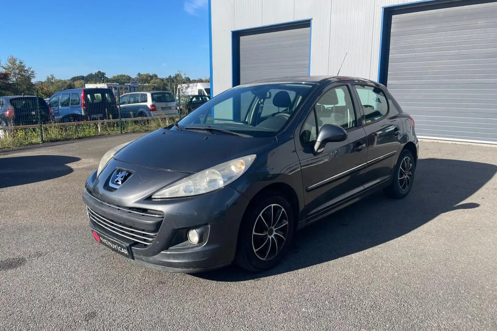 Peugeot 207 POUR PRO Peugeot 207 1.6 HDi - 90 CH Premium PHASE 2 Grijs - 1