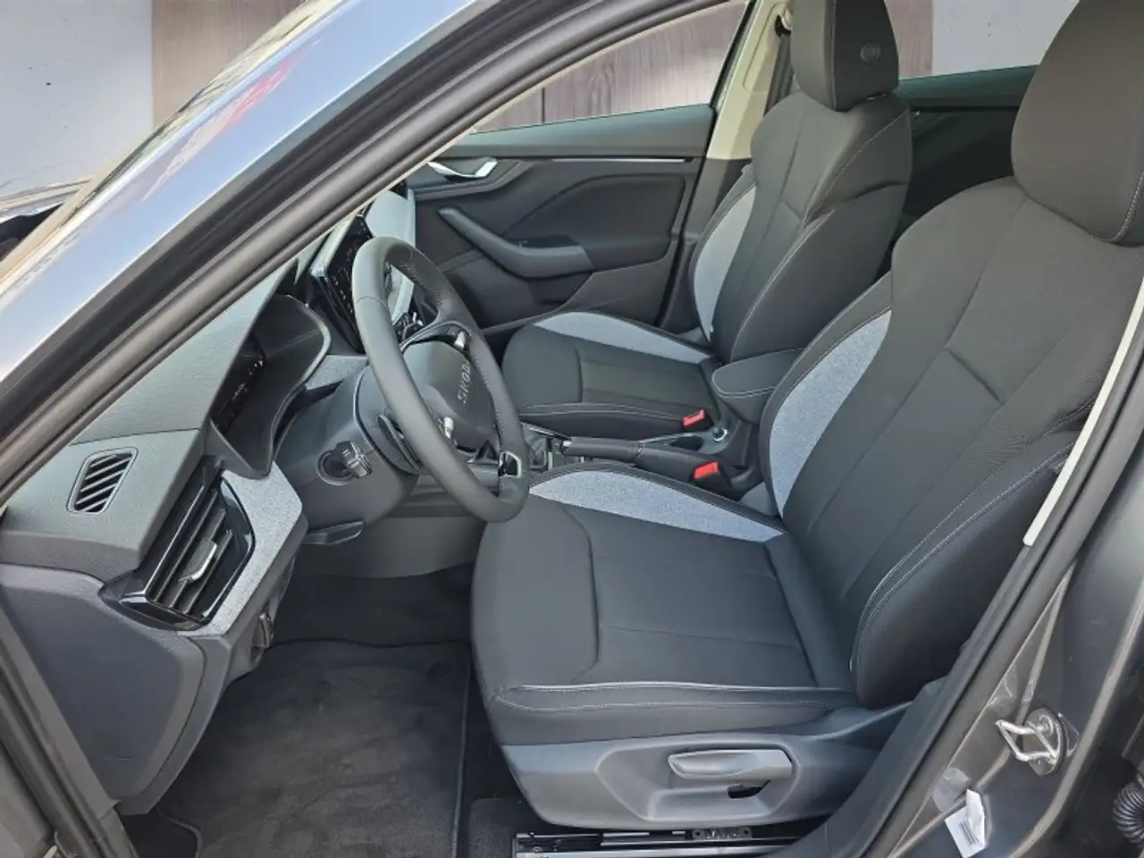 Skoda Kamiq Selection 1,0TSI DSG Kessy/Kamera/Temp/2-Z.Klimaau, миниатюра 9