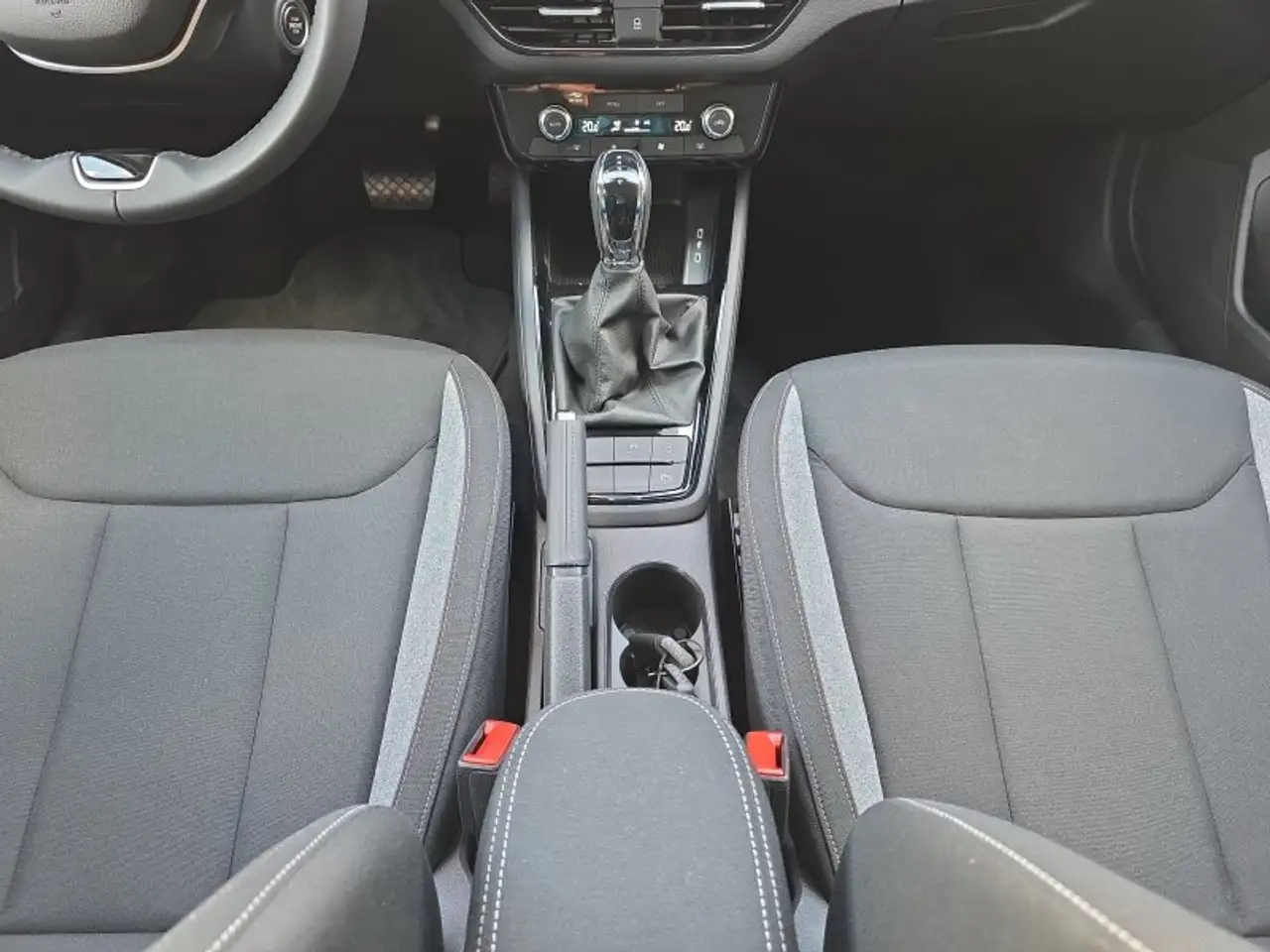 Skoda Kamiq Selection 1,0TSI DSG Kessy/Kamera/Temp/2-Z.Klimaau, миниатюра 12
