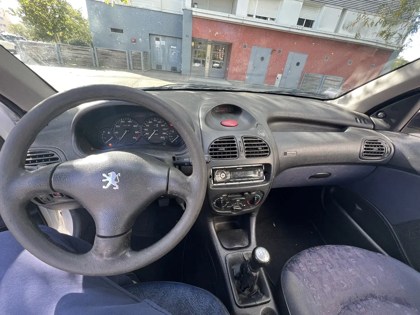 Peugeot 206 1.1i XR - 1