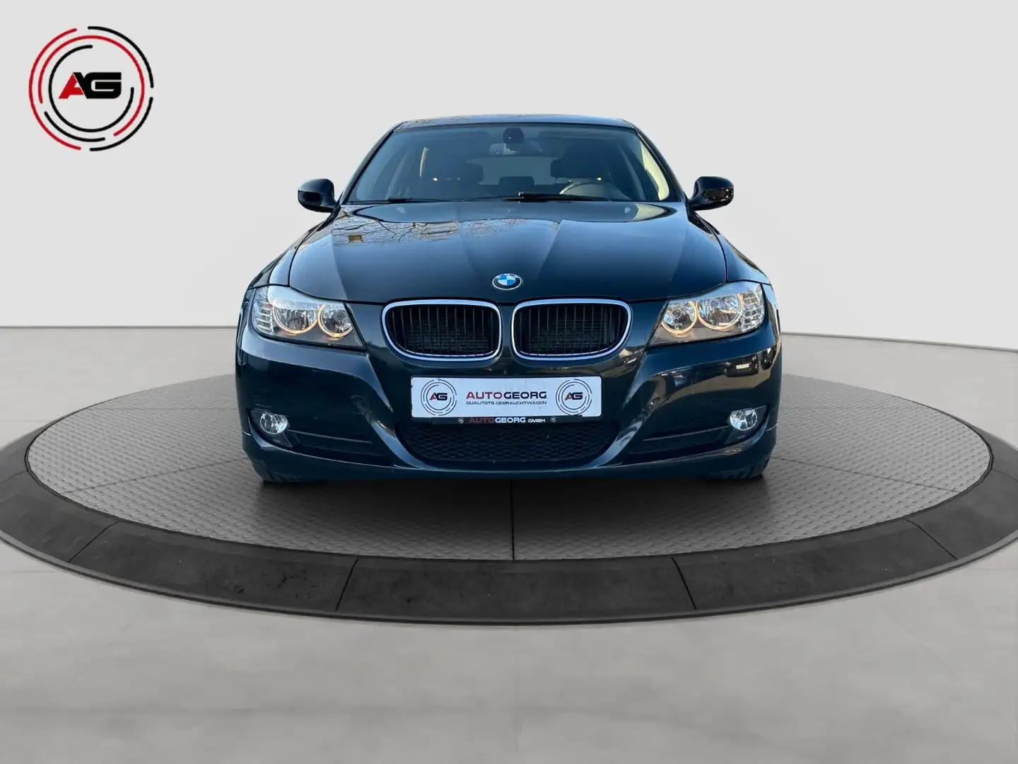 BMW 320 i T NAVI BLUETOOTH TEMP PDC SITZH TÜV 03-27 Noir - 2