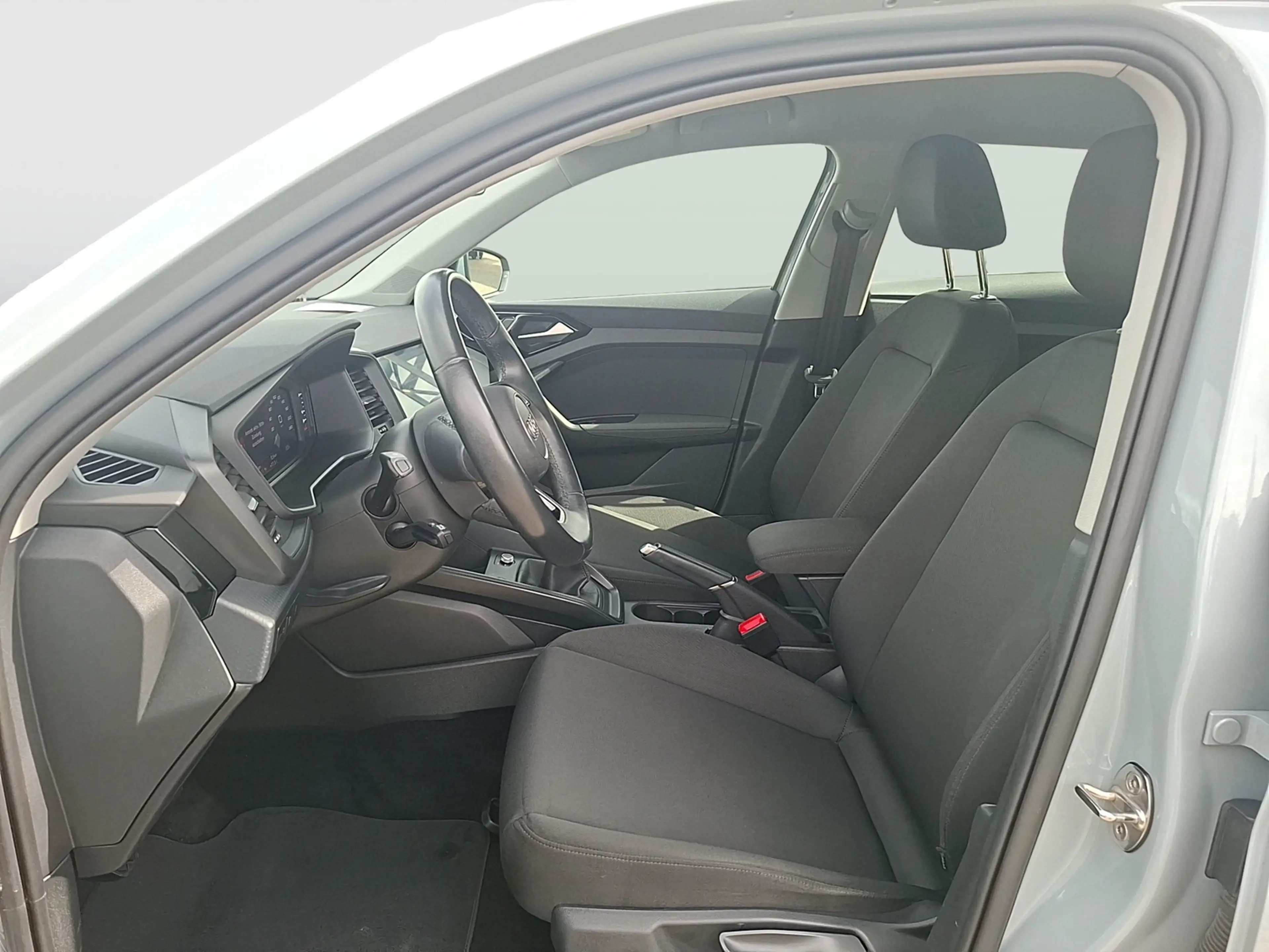 Audi A1 Sportback 25 TFSI LED Navi AVC GRA PDC SHZ — photo 9