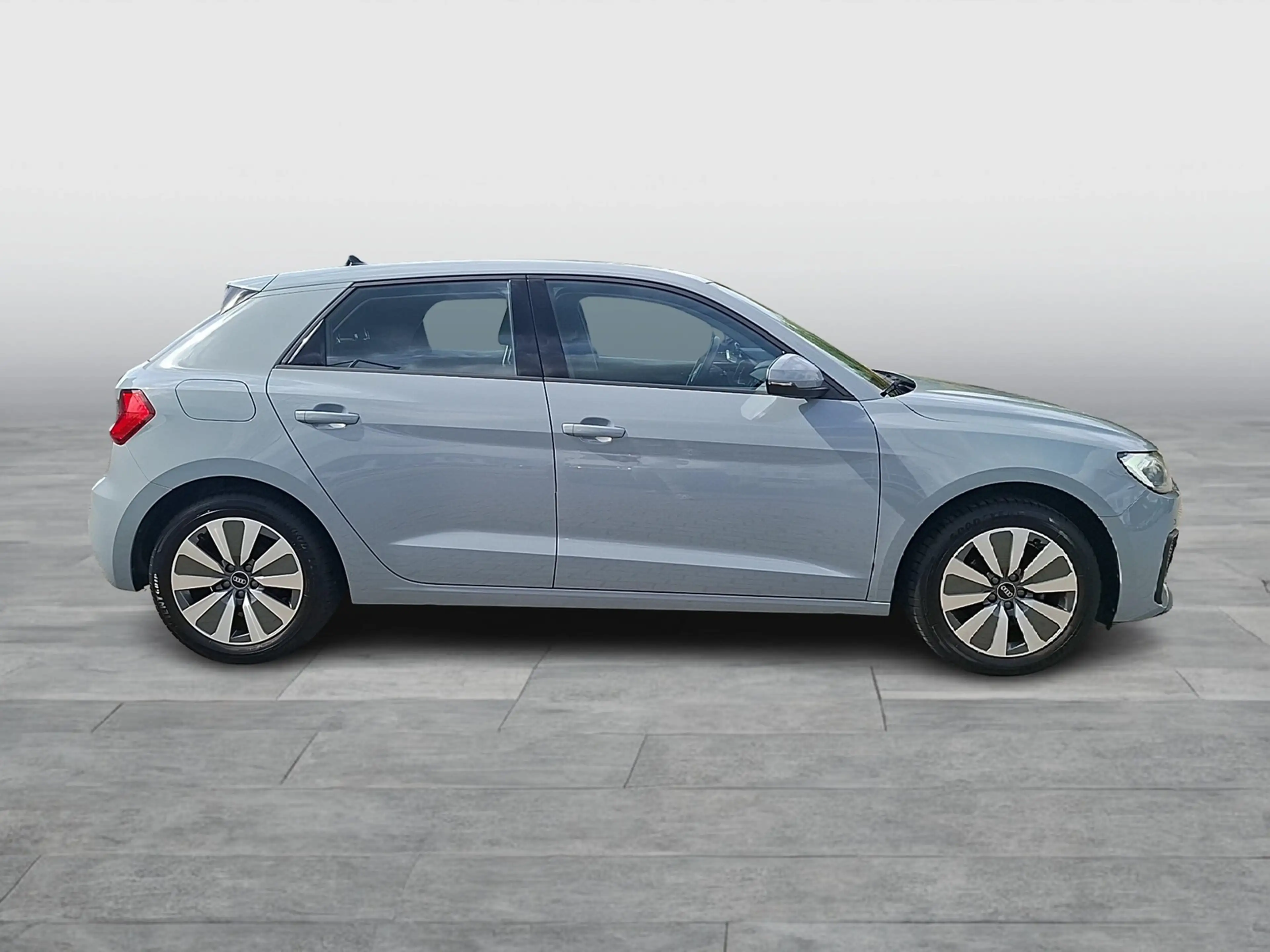 Audi A1 Sportback 25 TFSI LED Navi AVC GRA PDC SHZ — photo 6