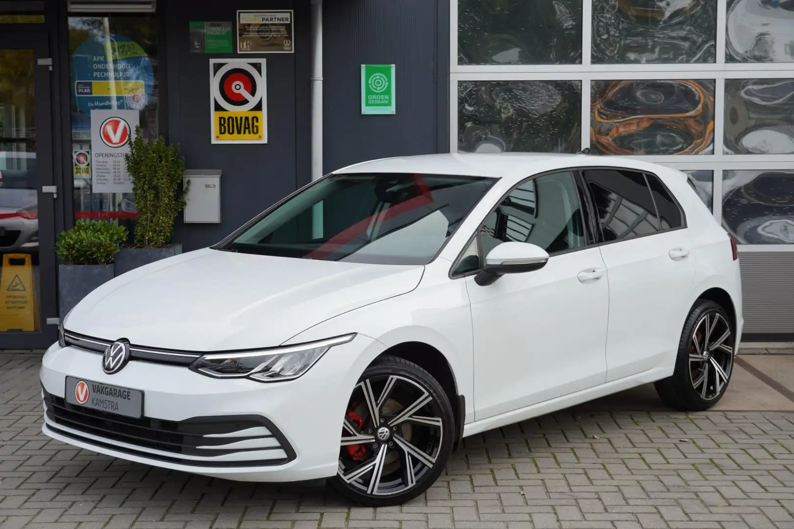 Volkswagen Golf 8 1.0 TSI ACC/Navi/PDC/18inch/Stoelverw. Wit - 2