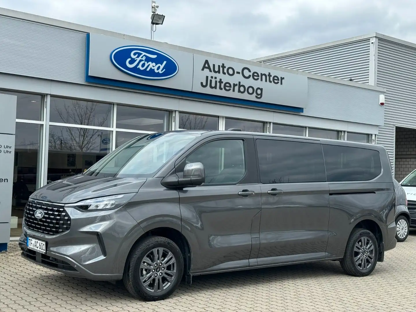 Ford Tourneo Custom Titanium*NEUES MODELL*L2*SYNC4* Grau - 1