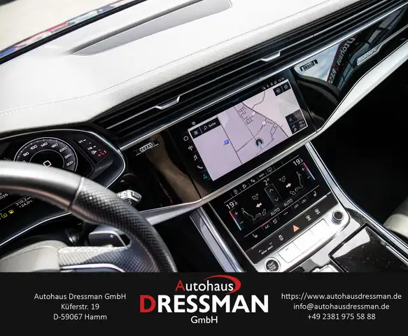 Audi Q7 view 15