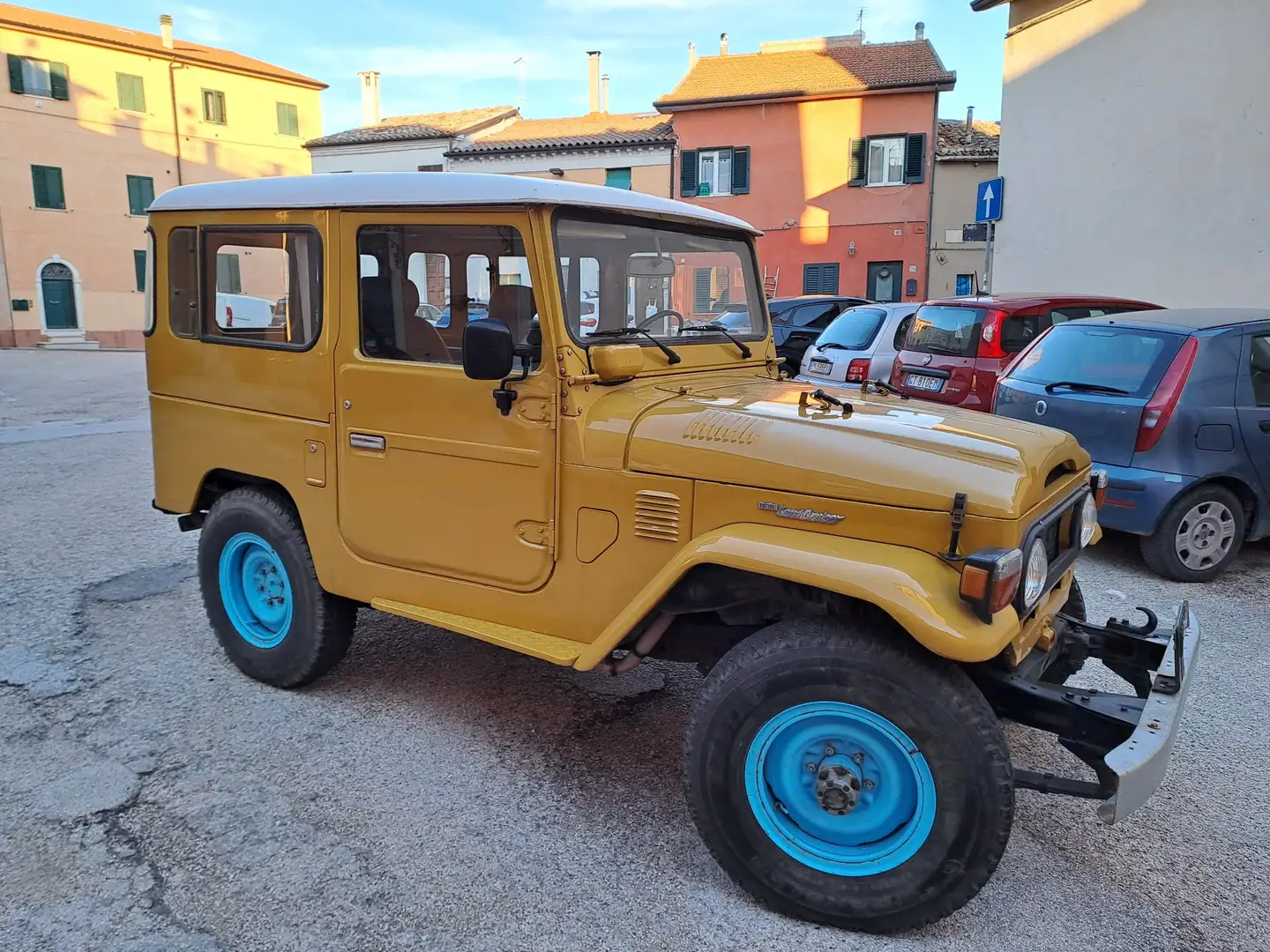 Toyota Land Cruiser Prado Land Cruiser Amarillo - 2