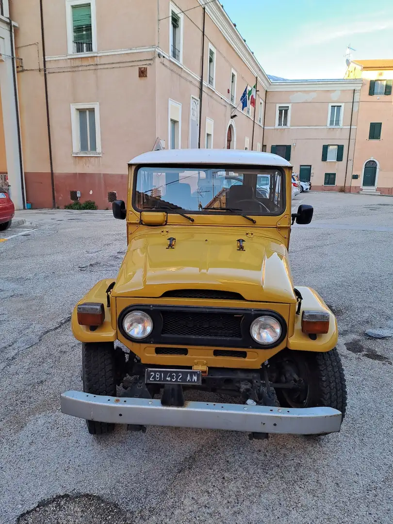 Toyota Land Cruiser Prado Land Cruiser Amarillo - 1