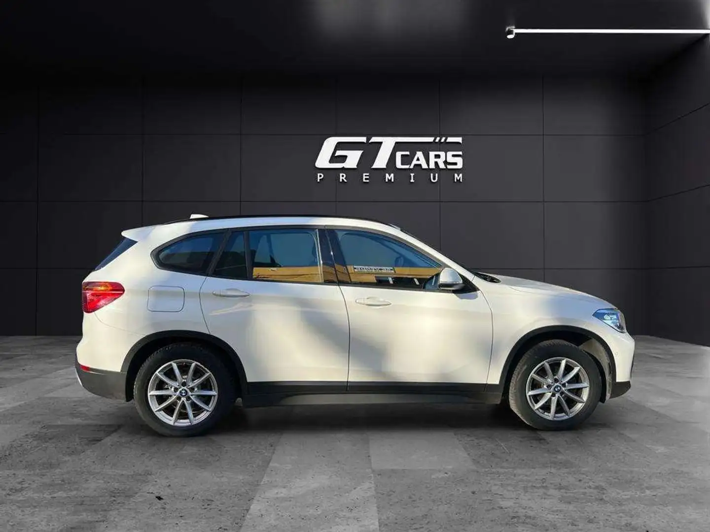 BMW X1 sDrive 16dA Blanco - 2