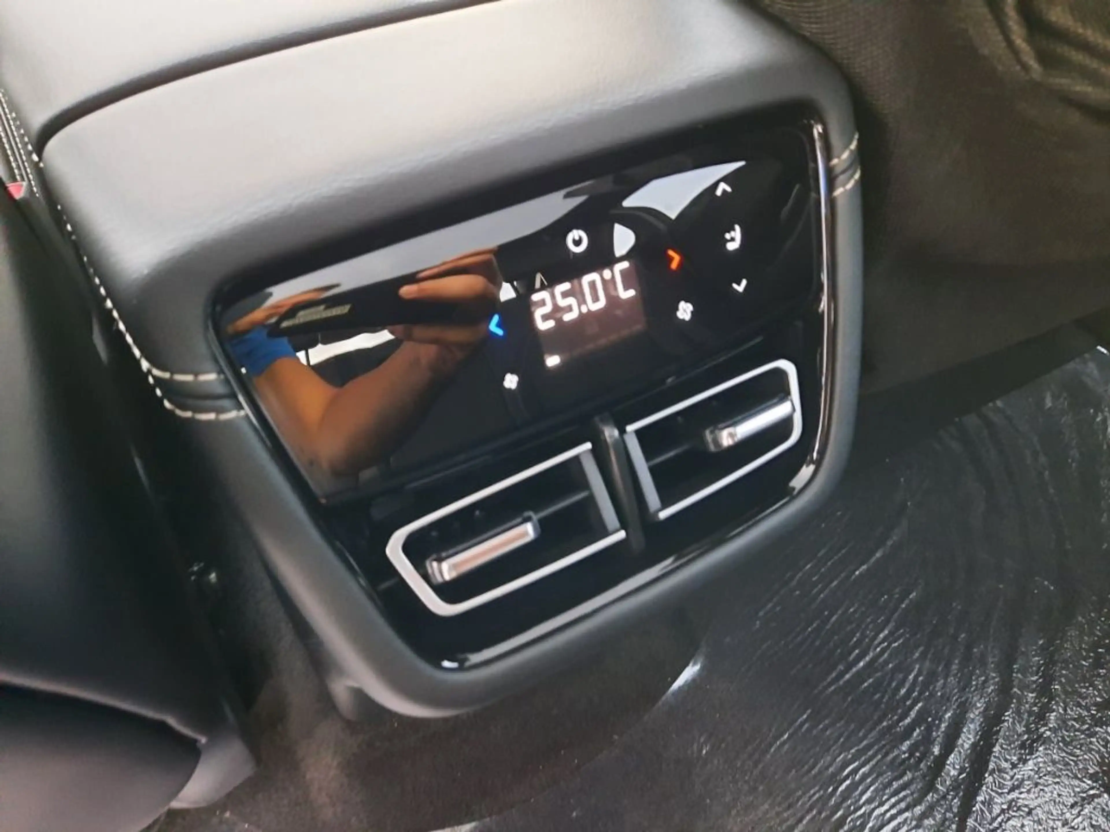 Mazda 6e EV 258ps Takumi HUD LED PANO StandHZG Navi Di — photo 11