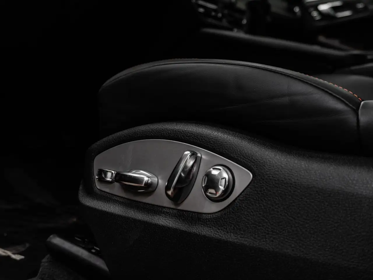 Porsche Macan снимка Porsche Macan