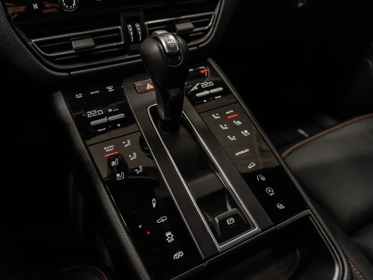 Porsche Macan снимка Porsche Macan